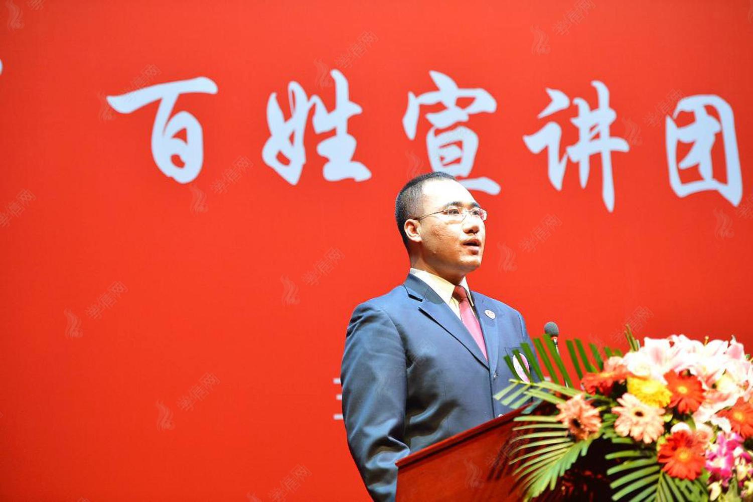 检察官